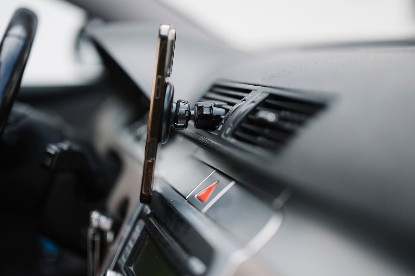 Hyundai Verna SX dashboard detail