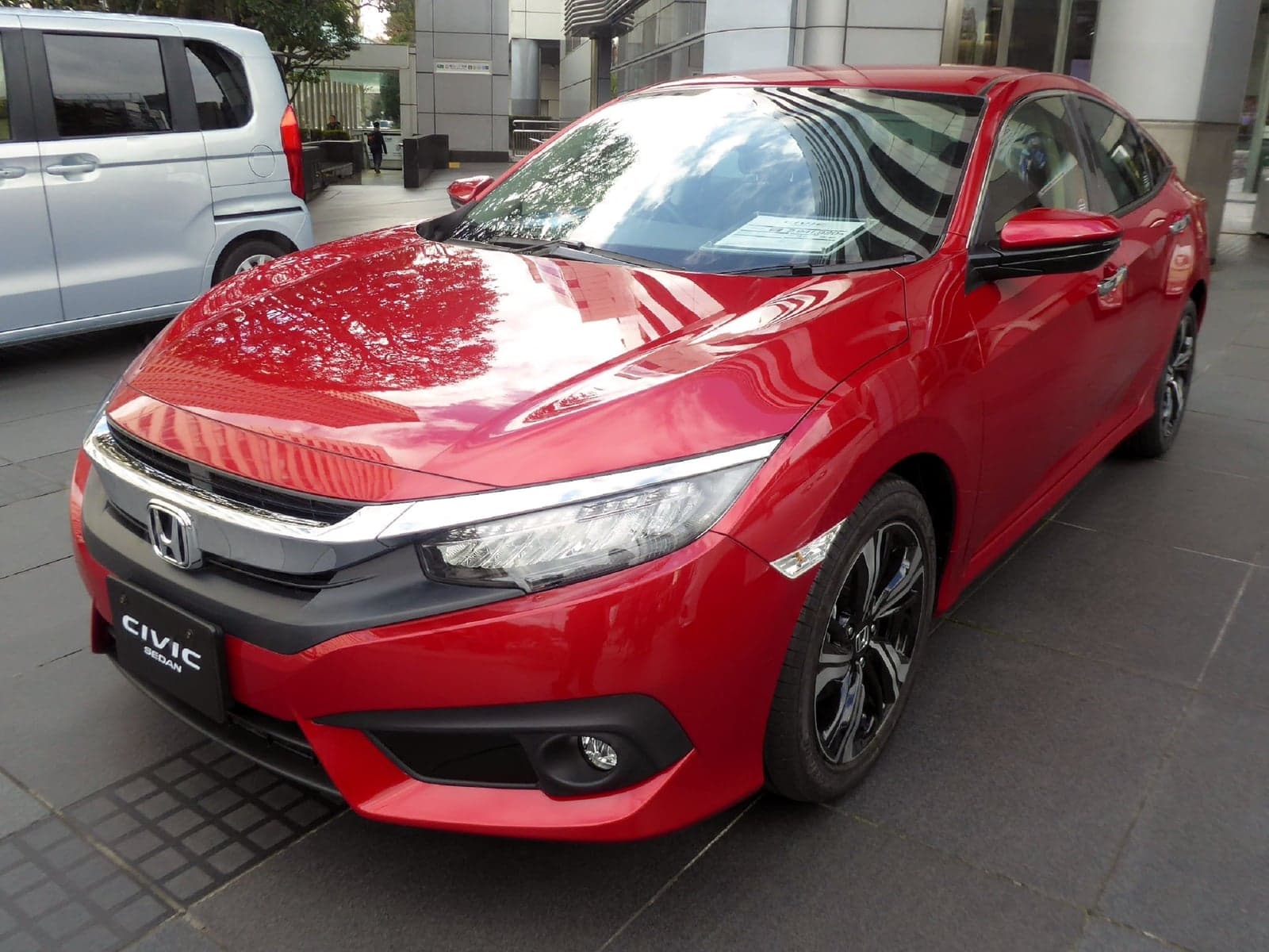 Honda City VX exterior, street parked