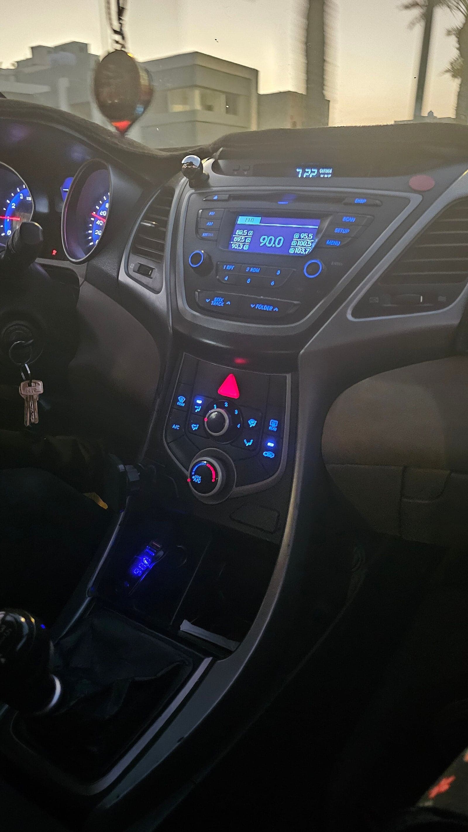 Hyundai Verna SX interior dashboard